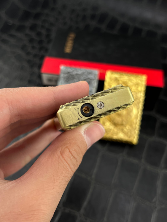 فندک اسپینردار سبک با شعله اتمی پایدار