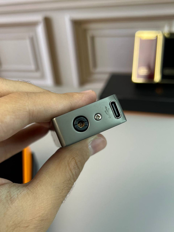 فندک لایتر همراه جعبه هدیه و کابل شارژ