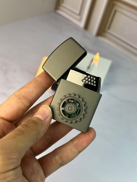 فندک لایتر با اسپینر چرخشی و بدنه استیل