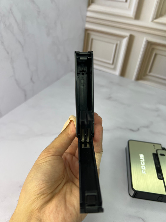 کیف سیگار فندک دار داخل جعبه مخصوص هدیه