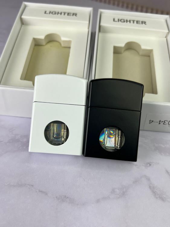 فندک شناسنامهدار شعله ثابت برند لایتر